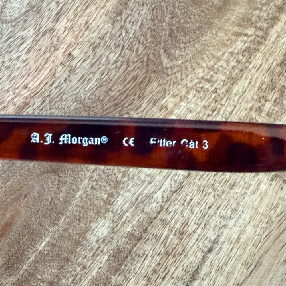 AJ Morgan Soho Sunglasses Unisex Tortoise Clubmaster Brown Lens 51-21-146 Retro